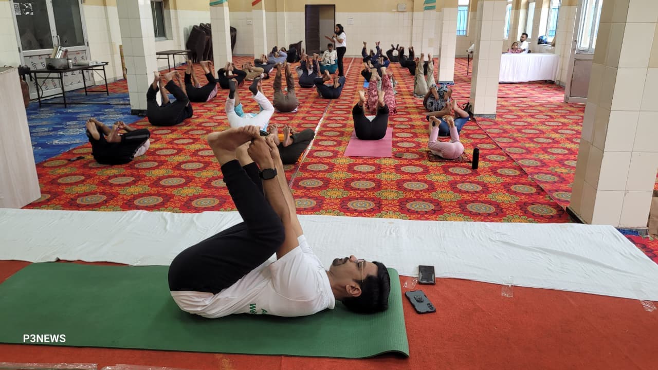 Yog Divas · the full hall